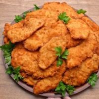 وجبة دجاج بانية